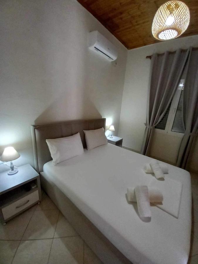 Gkoros House Old Town Villa Himare Luaran gambar