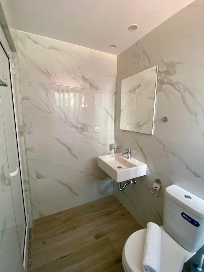 Gkoros House Old Town Villa Himare Luaran gambar