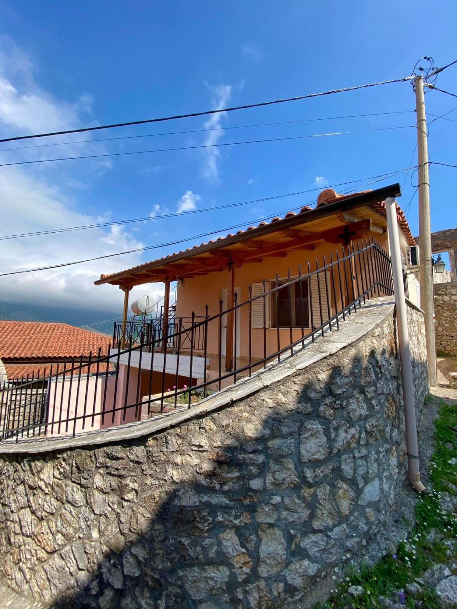 Gkoros House Old Town Villa Himare Luaran gambar