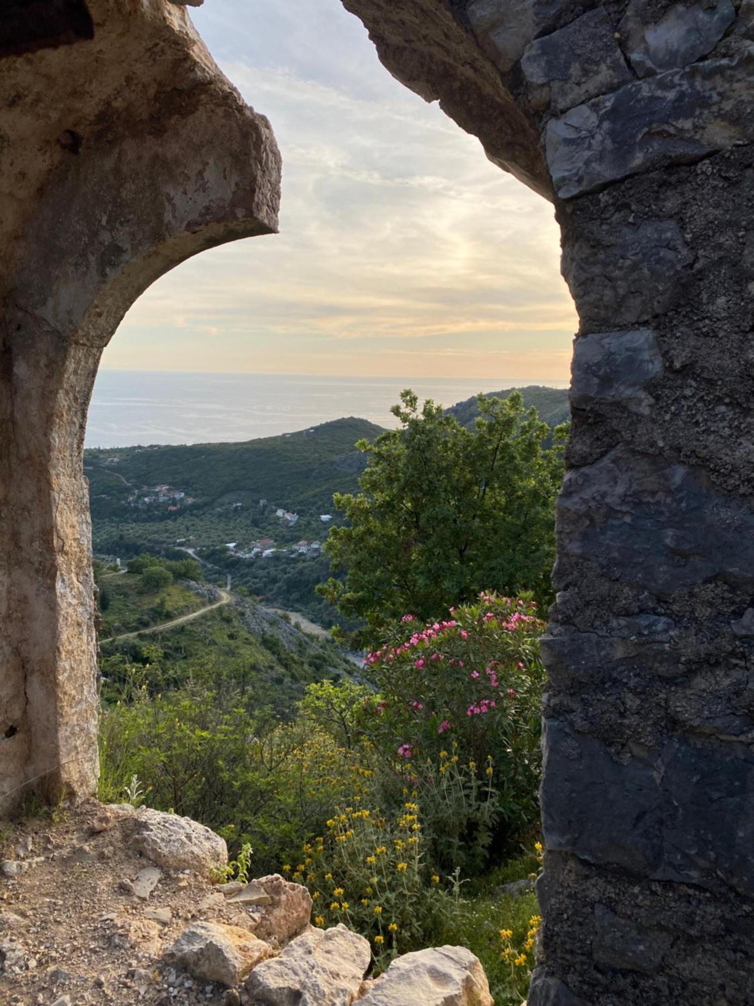 Gkoros House Old Town Villa Himare Luaran gambar
